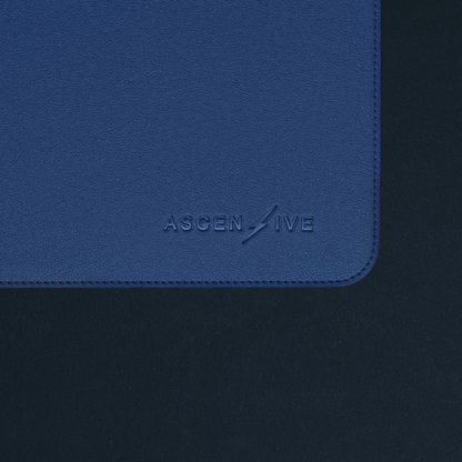 Produktbild Desk Pad in Ocean Blue Motivation: "Nobody Cares. Work Harder" Logo Close