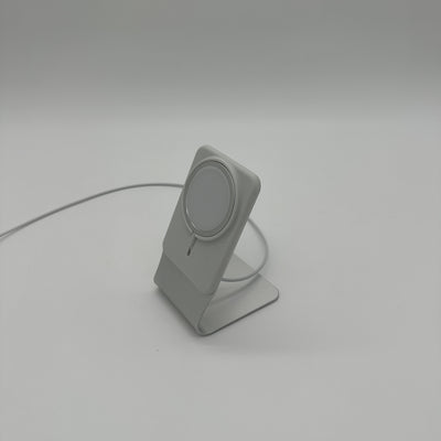 Produktbild Halterung für Mag Safe Charger Lifestyle