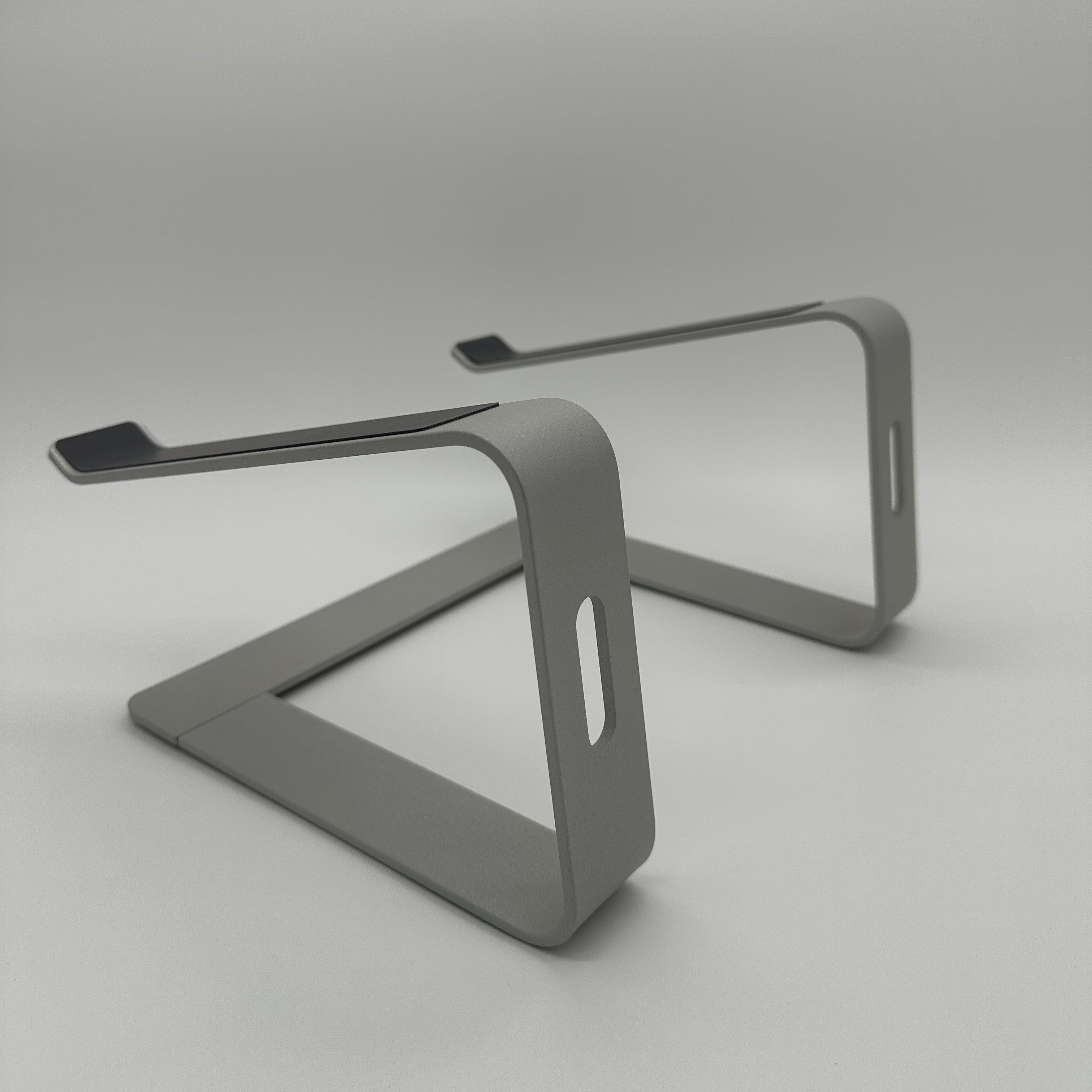 Produktbild Laptophalterung Stand Aluminium Silber Seitliche Backansicht