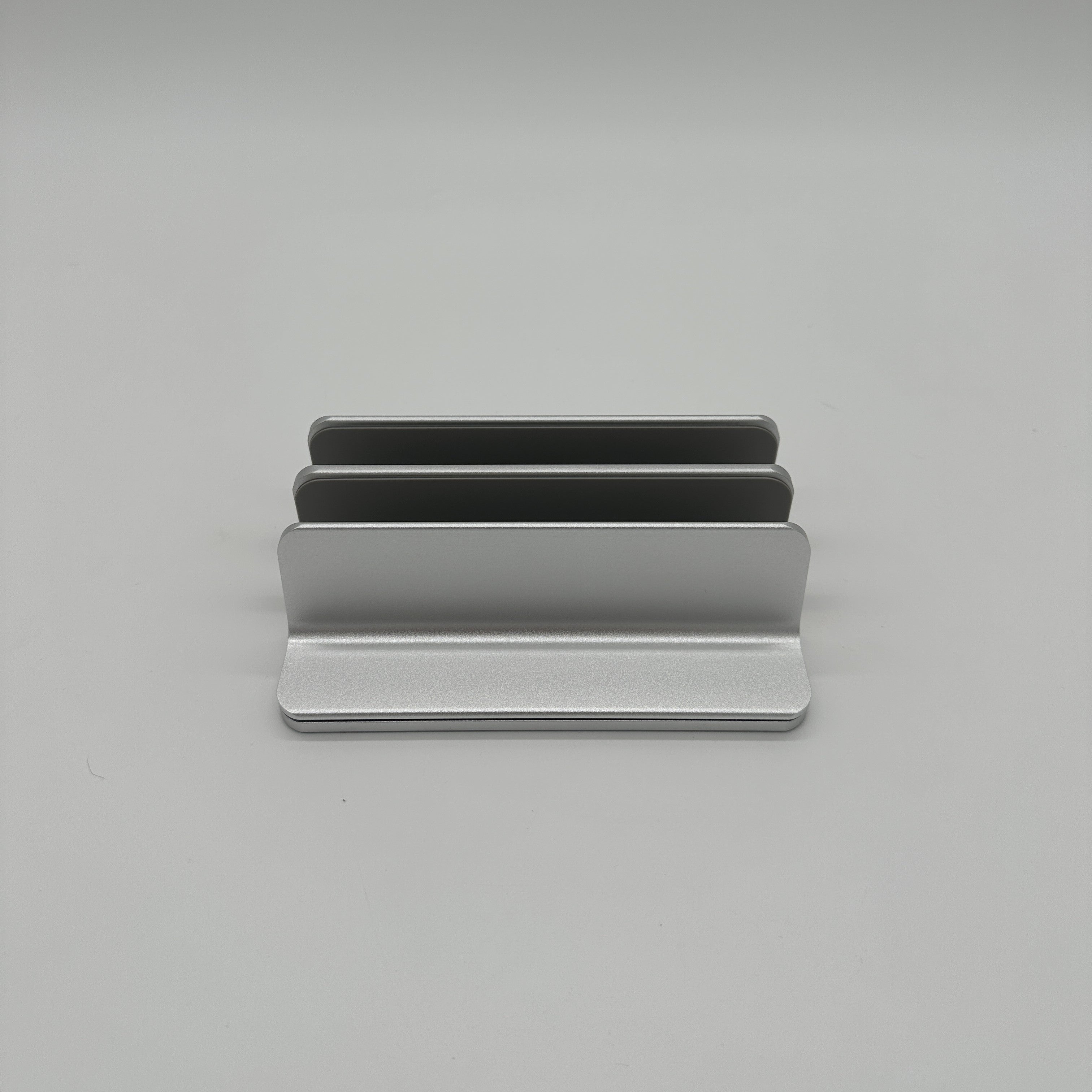 Produktbild Laptopstand Vertikal Silber Seitansicht